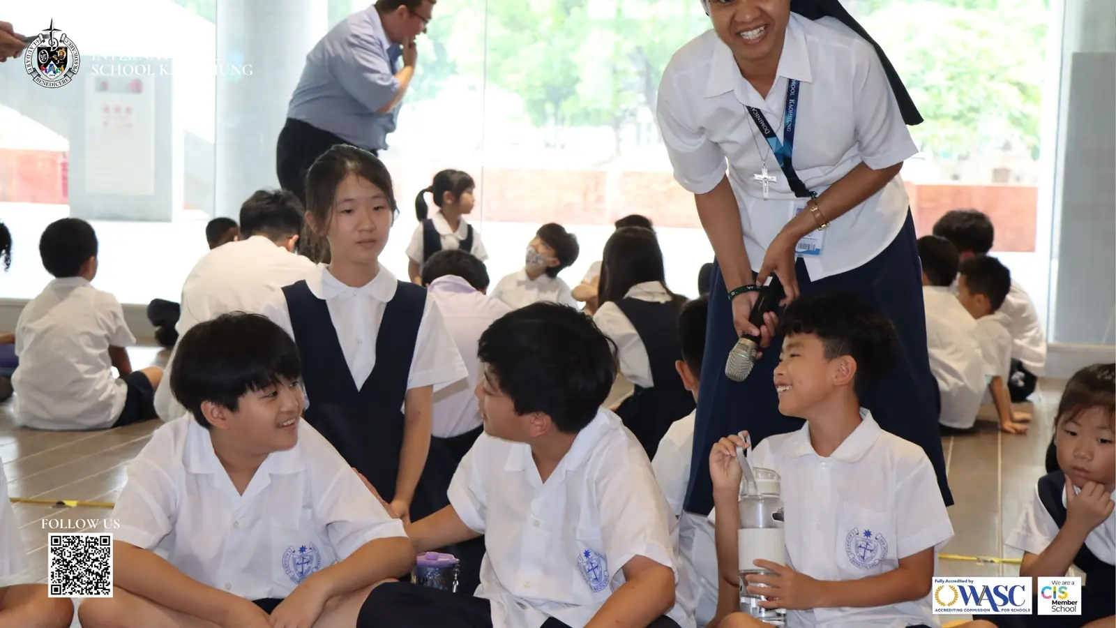DISK students talking together during a back-to-school group activity