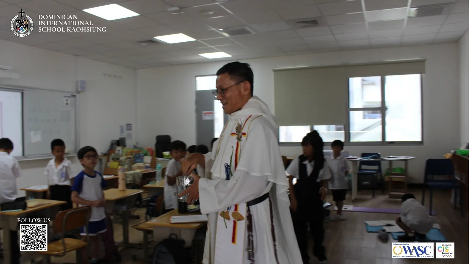 Blessing and ribbon cutting of the new DISK building, photograph 5 of 38