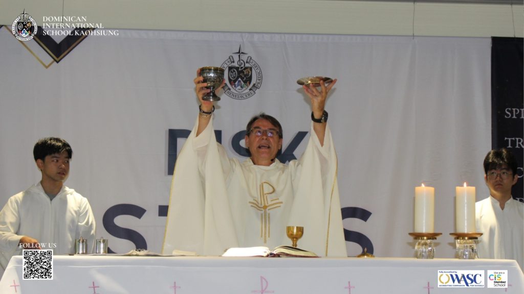DISK students and staff participating in the School Opening Mass