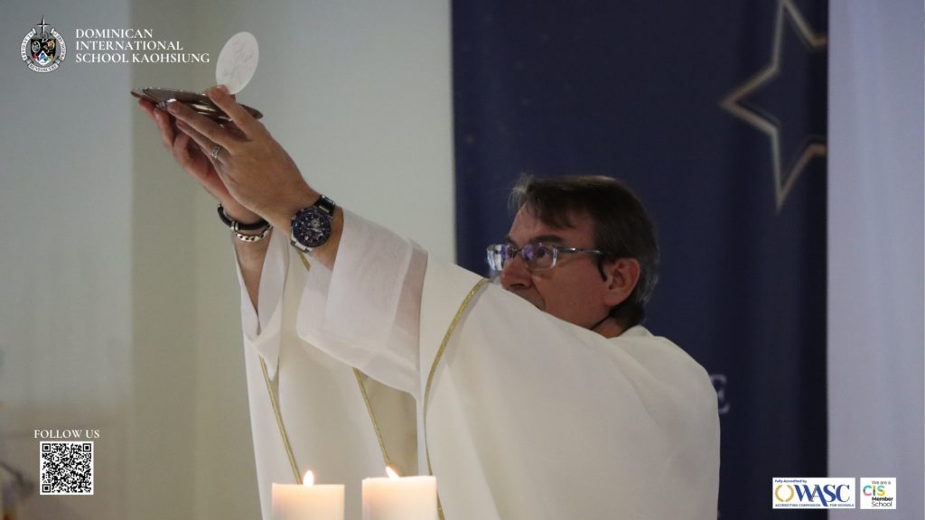 Young DISK students participating in the School Opening Mass